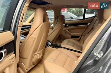 Фастбэк Porsche Panamera 2014 в 