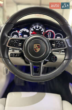 Фастбэк Porsche Panamera 2019 в 