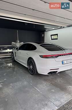 Фастбэк Porsche Panamera 2021 в 