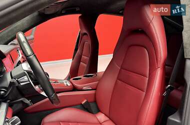 Фастбэк Porsche Panamera 2018 в 