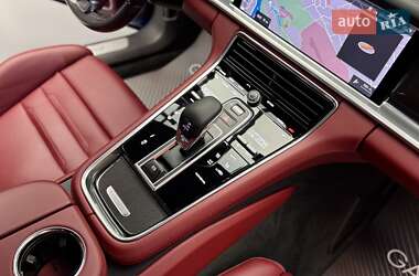 Фастбэк Porsche Panamera 2018 в 