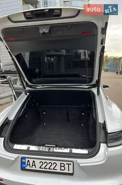 Фастбэк Porsche Panamera 2023 в 