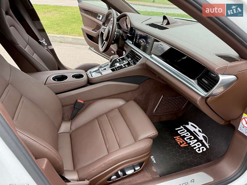 Фастбэк Porsche Panamera 2017 в Киеве фото 42 Фастбэк Porsche Panamera 2017 в Киеве