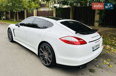 Фастбэк Porsche Panamera 2012 в 