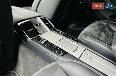Фастбэк Porsche Panamera 2012 в 