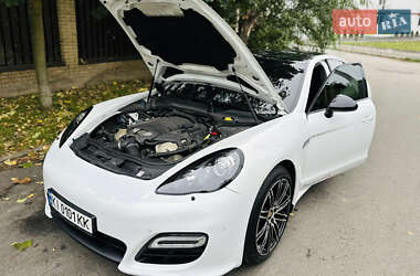 Фастбэк Porsche Panamera 2012 в 