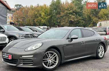 Porsche Panamera 2013