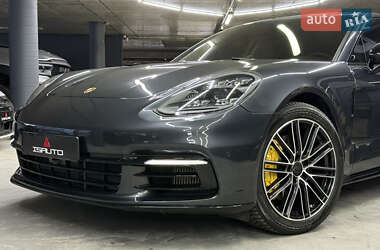 Фастбэк Porsche Panamera 2017 в 