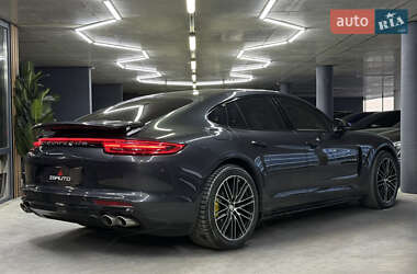 Фастбэк Porsche Panamera 2017 в 