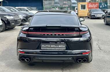 Фастбэк Porsche Panamera 2024 в 