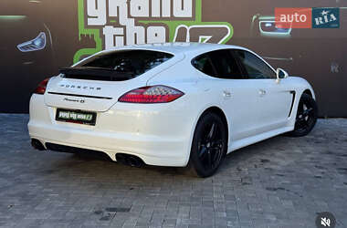 Фастбэк Porsche Panamera 2012 в 