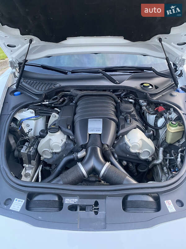 Фастбэк Porsche Panamera 2015 в Киеве фото 13 Фастбэк Porsche Panamera 2015 в Киеве