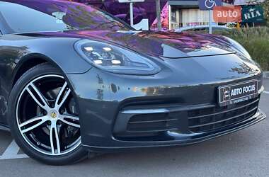 Фастбек Porsche Panamera 2018 в  фото 2 Фастбек Porsche Panamera 2018 в