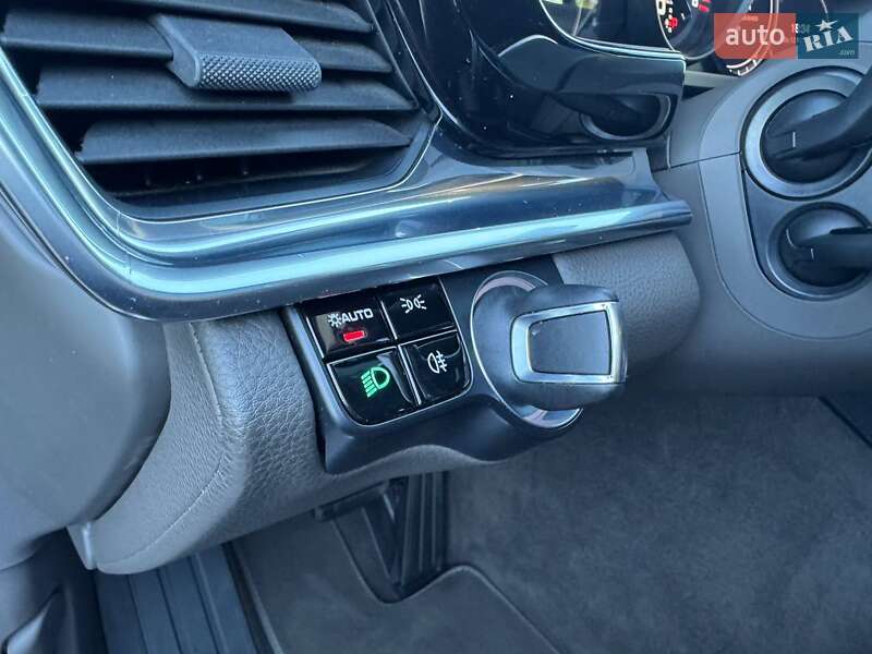 Фастбэк Porsche Panamera 2018 в Киеве