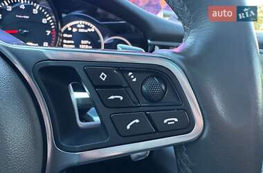 Фастбек Porsche Panamera 2018 в  фото 23 Фастбек Porsche Panamera 2018 в