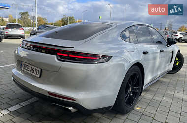 Фастбэк Porsche Panamera 2017 в 
