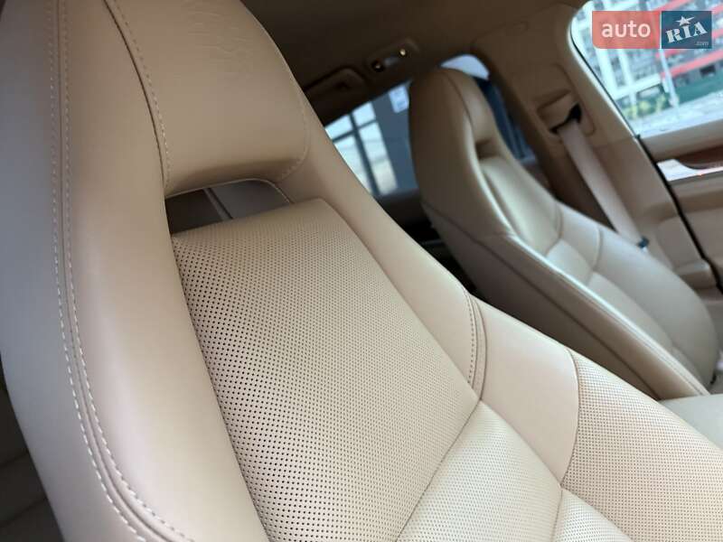 Фастбэк Porsche Panamera 2013 в Киеве