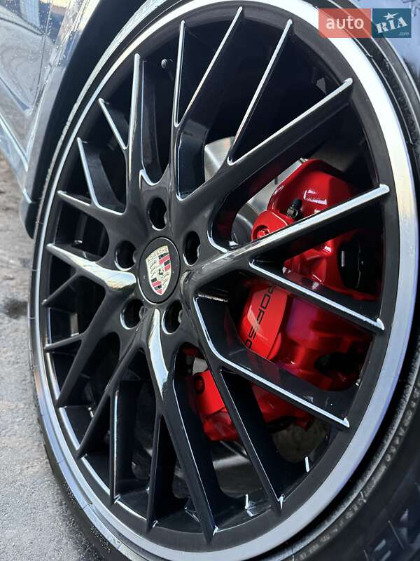 Фастбэк Porsche Panamera 2013 в Киеве