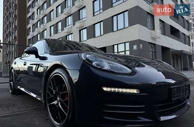 Porsche Panamera 2013