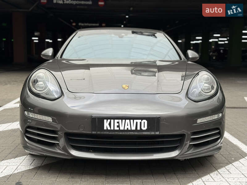Фастбэк Porsche Panamera 2014 в Киеве фото 11 Фастбэк Porsche Panamera 2014 в Киеве