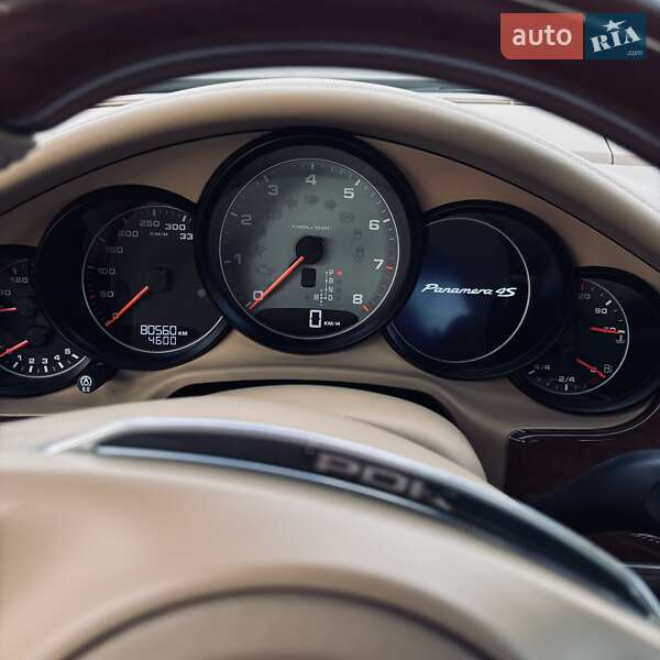 Фастбэк Porsche Panamera 2012 в Запорожье