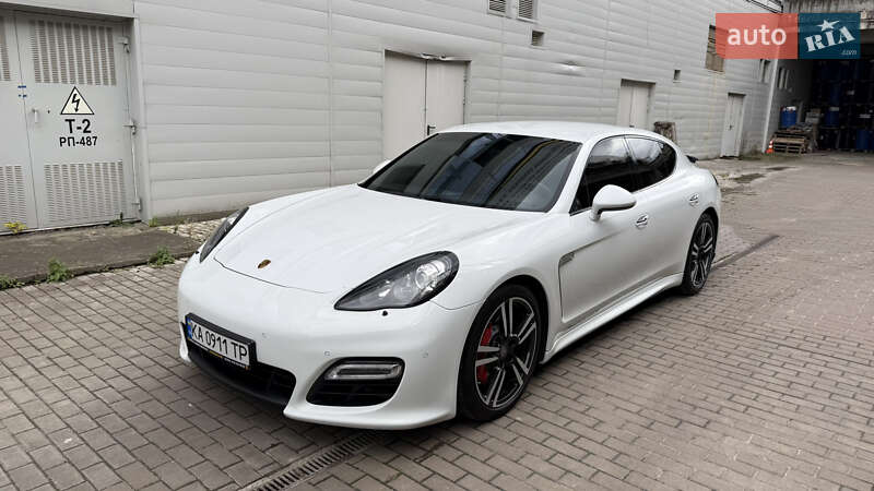 Porsche Panamera 2012