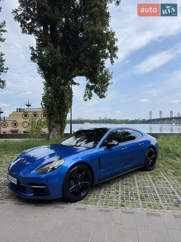 Фастбек Porsche Panamera 2018 в Києві фото 3 Фастбек Porsche Panamera 2018 в Києві