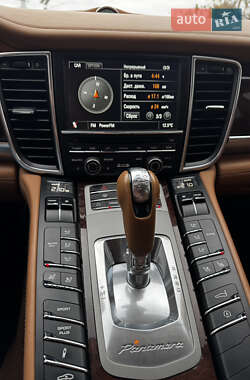Фастбек Porsche Panamera 2010 в 