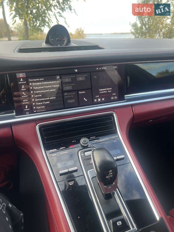 Фастбэк Porsche Panamera 2018 в Днепре