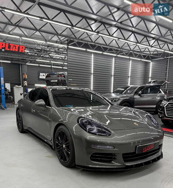 Фастбек Porsche Panamera 2013 в Києві фото 2 Фастбек Porsche Panamera 2013 в Києві