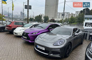 Фастбэк Porsche Panamera 2013 в 