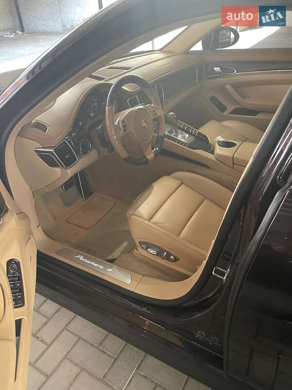 Фастбек Porsche Panamera 2012 в Одесі фото 4 Фастбек Porsche Panamera 2012 в Одесі