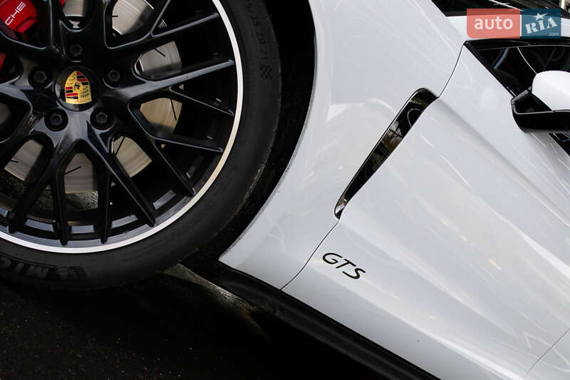 Фастбек Porsche Panamera 2019 в Києві