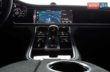 Фастбек Porsche Panamera 2019 в  фото 44 Фастбек Porsche Panamera 2019 в