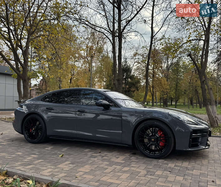 Фастбек Porsche Panamera 2025 в Кривому Розі фото 5 Фастбек Porsche Panamera 2025 в Кривому Розі