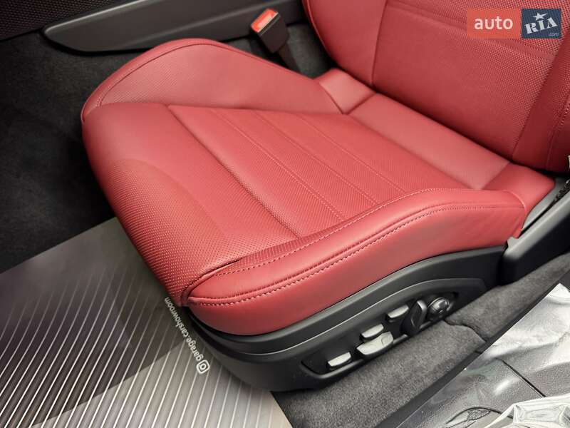 Фастбек Porsche Panamera 2025 в Києві