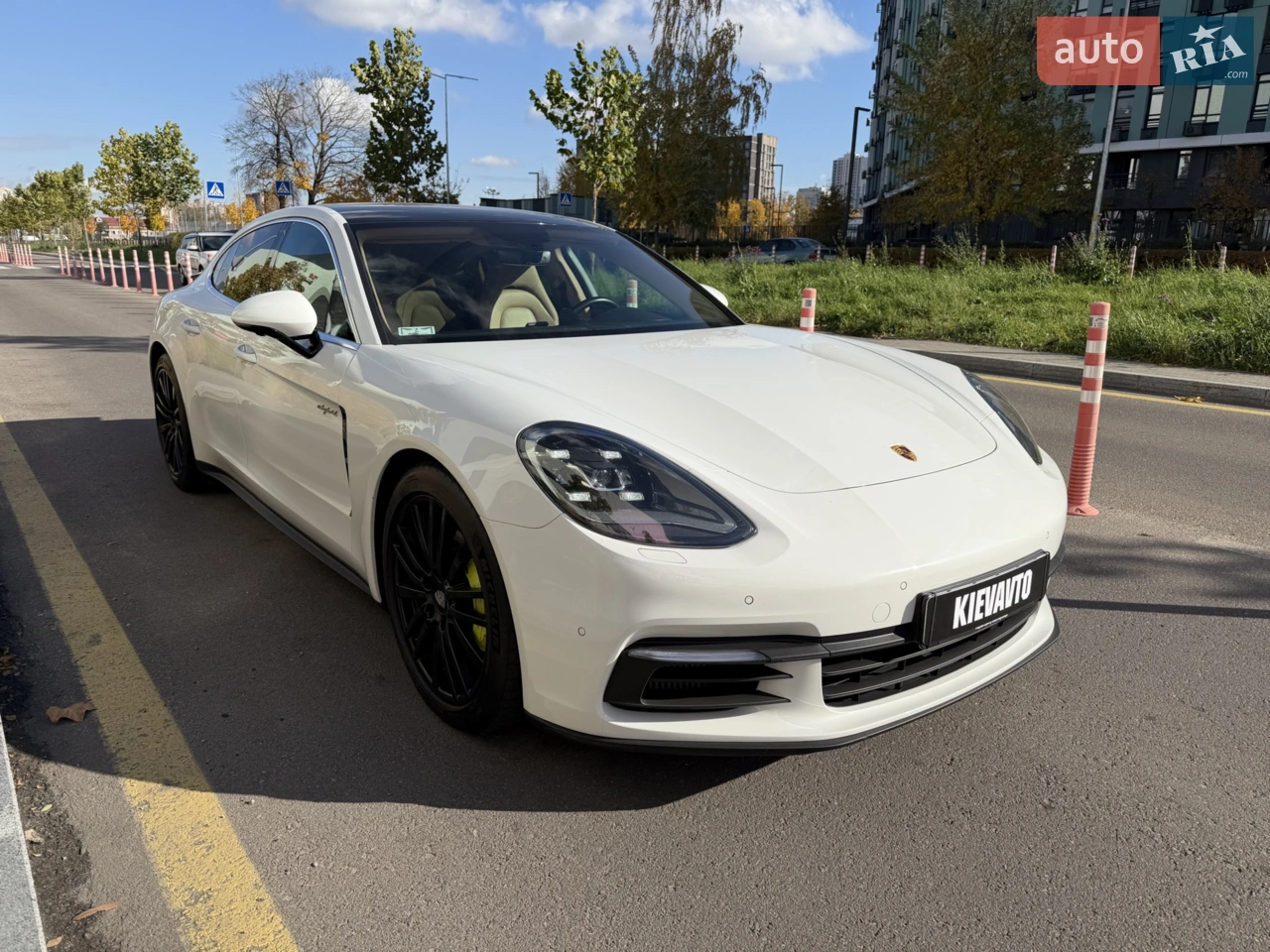 2017 Porsche Panamera - мініатюра 42