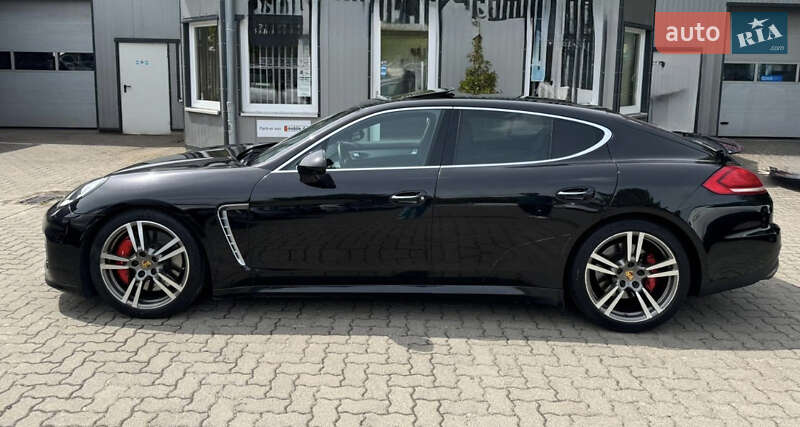 Фастбэк Porsche Panamera 2011 в Киеве фото 7 Фастбэк Porsche Panamera 2011 в Киеве