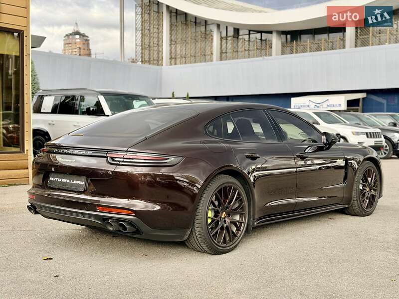 Фастбек Porsche Panamera 2019 в Києві