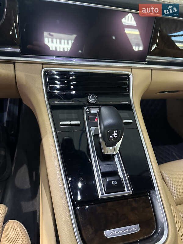 Фастбэк Porsche Panamera 2018 в Днепре фото 10 Фастбэк Porsche Panamera 2018 в Днепре