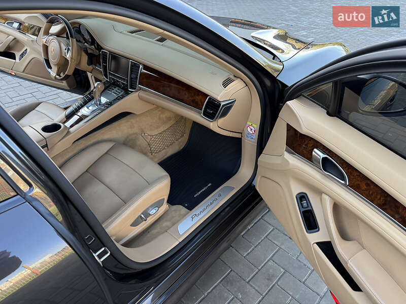 Фастбек Porsche Panamera 2011 в Кривому Розі фото 29 Фастбек Porsche Panamera 2011 в Кривому Розі