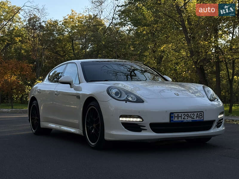 Фастбек Porsche Panamera 2012 в Одесі фото 17 Фастбек Porsche Panamera 2012 в Одесі