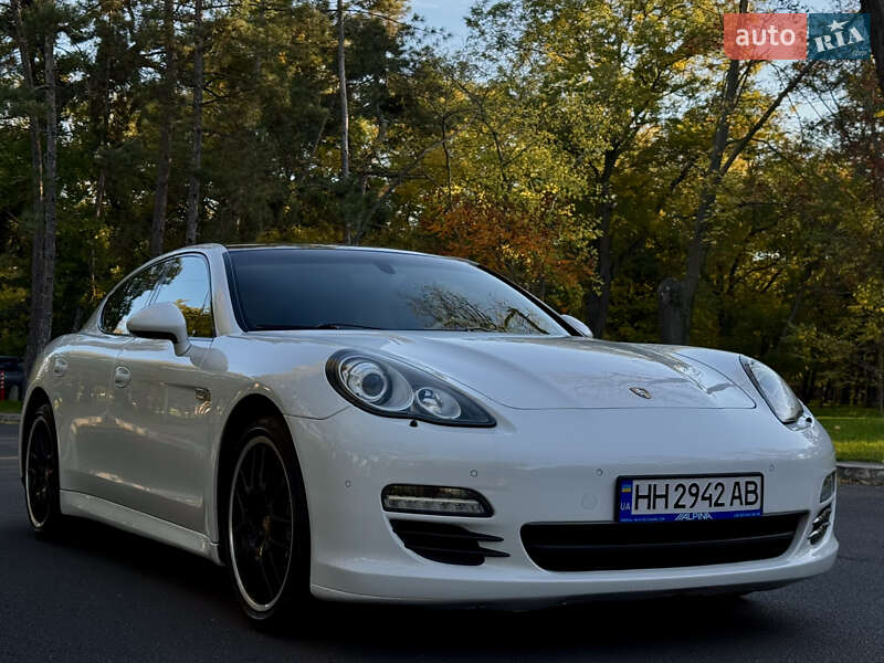 Фастбек Porsche Panamera 2012 в Одесі фото 2 Фастбек Porsche Panamera 2012 в Одесі