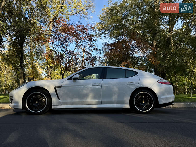 Фастбек Porsche Panamera 2012 в Одесі фото 5 Фастбек Porsche Panamera 2012 в Одесі
