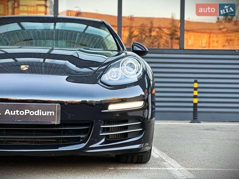 Фастбек Porsche Panamera 2015 в Києві фото 3 Фастбек Porsche Panamera 2015 в Києві