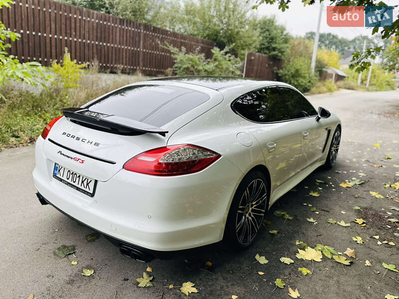 Фастбек Porsche Panamera 2012 в Києві фото 13 Фастбек Porsche Panamera 2012 в Києві