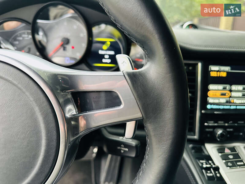 Фастбек Porsche Panamera 2012 в Києві фото 29 Фастбек Porsche Panamera 2012 в Києві
