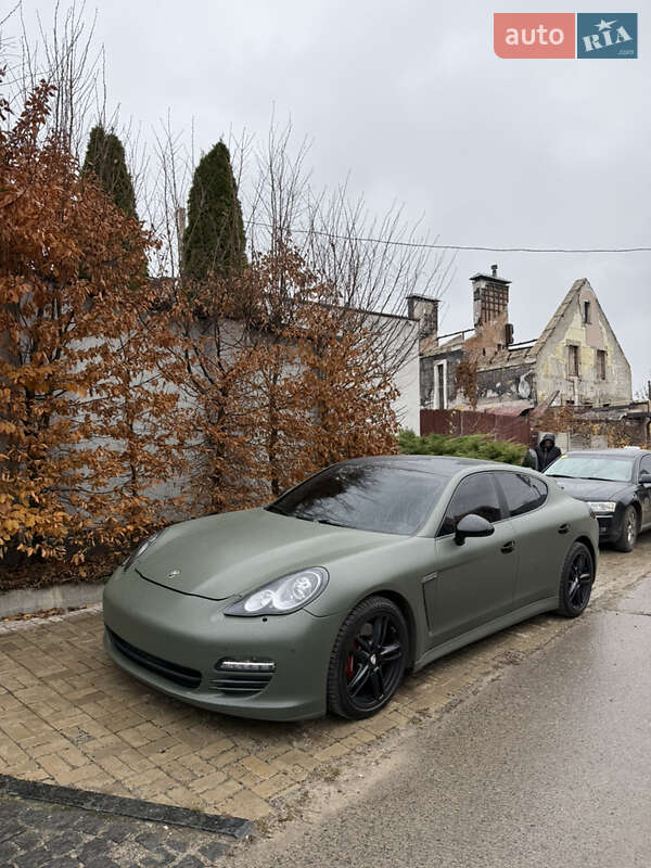Фастбек Porsche Panamera 2011 в Харкові