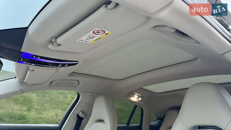 Фастбек Porsche Panamera 2017 в Києві фото 16 Фастбек Porsche Panamera 2017 в Києві