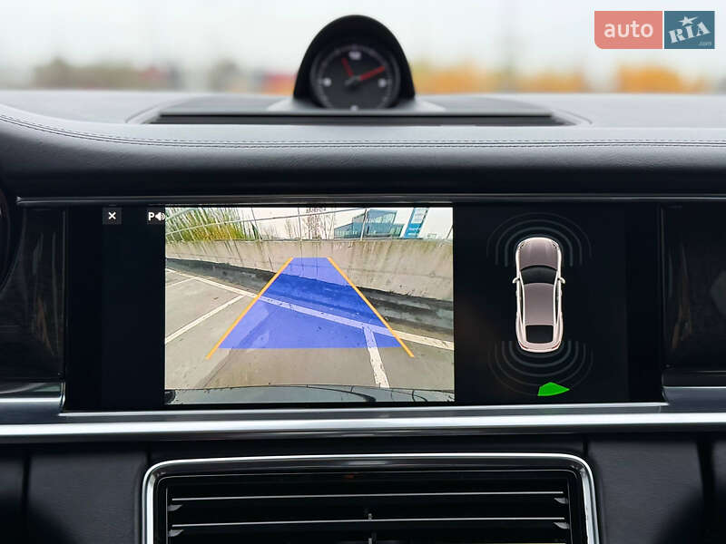 Фастбек Porsche Panamera 2016 в Києві фото 11 Фастбек Porsche Panamera 2016 в Києві